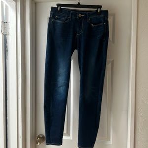 Denizen from Levi’s low rise jegging